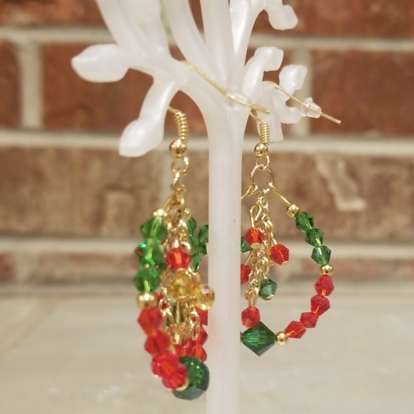 Crystal Evergreen and Apple colored earrings - Picture 4 of 5